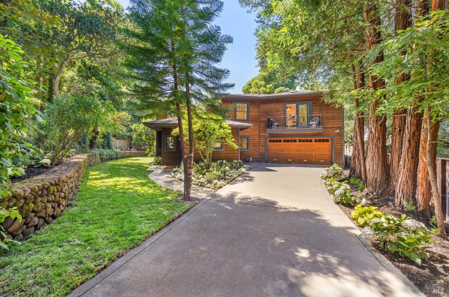 14 Sunny Oaks Drive