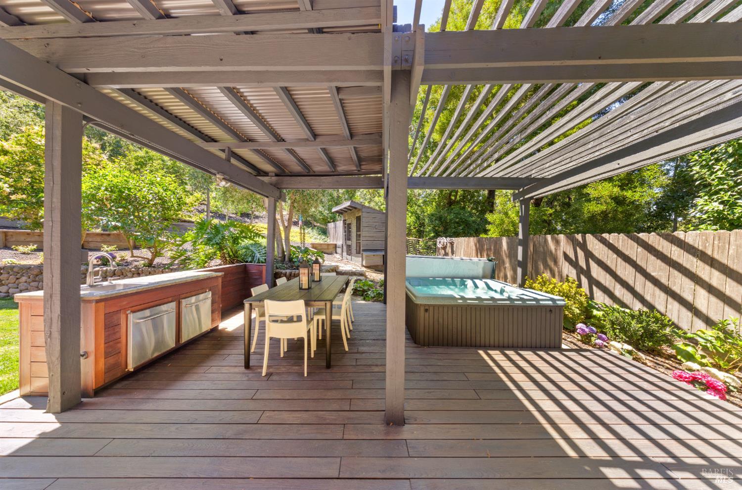 14 Sunny Oaks Drive