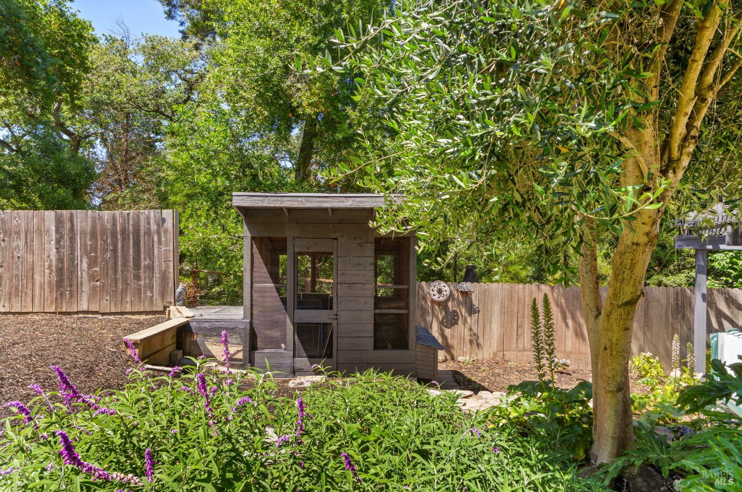 14 Sunny Oaks Drive