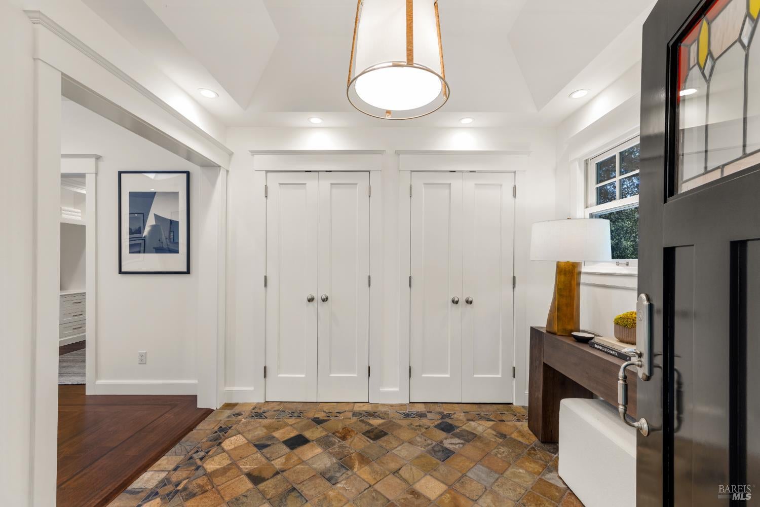 14 Sunny Oaks Drive