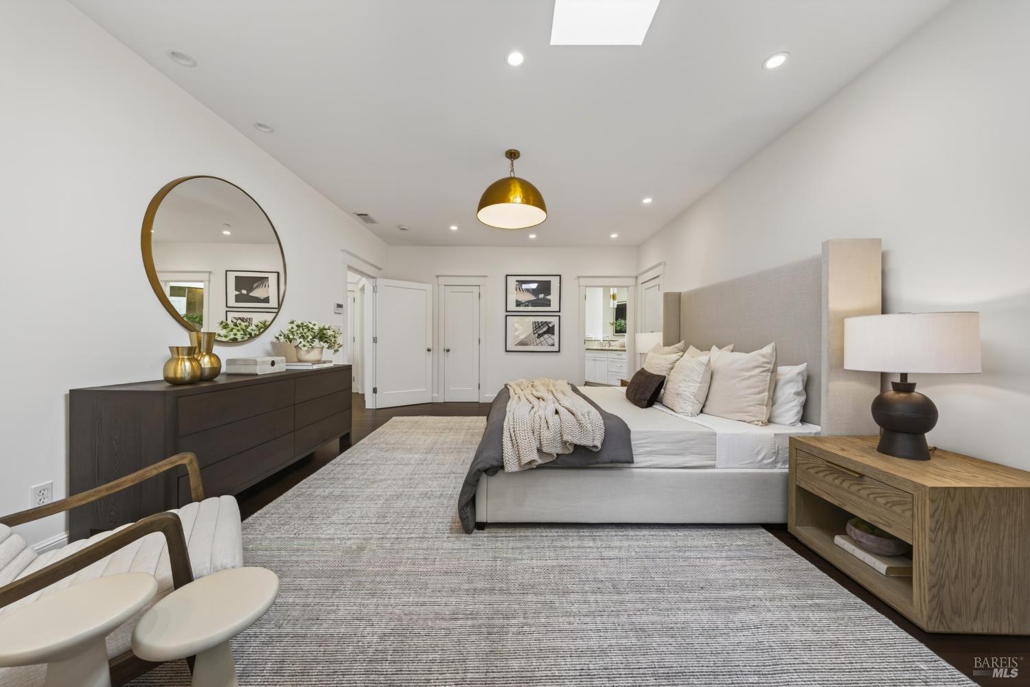 14 Sunny Oaks Drive