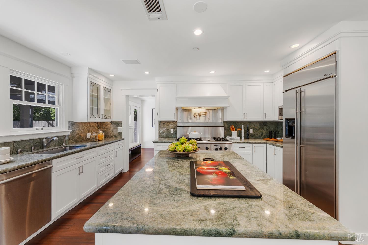 14 Sunny Oaks Drive