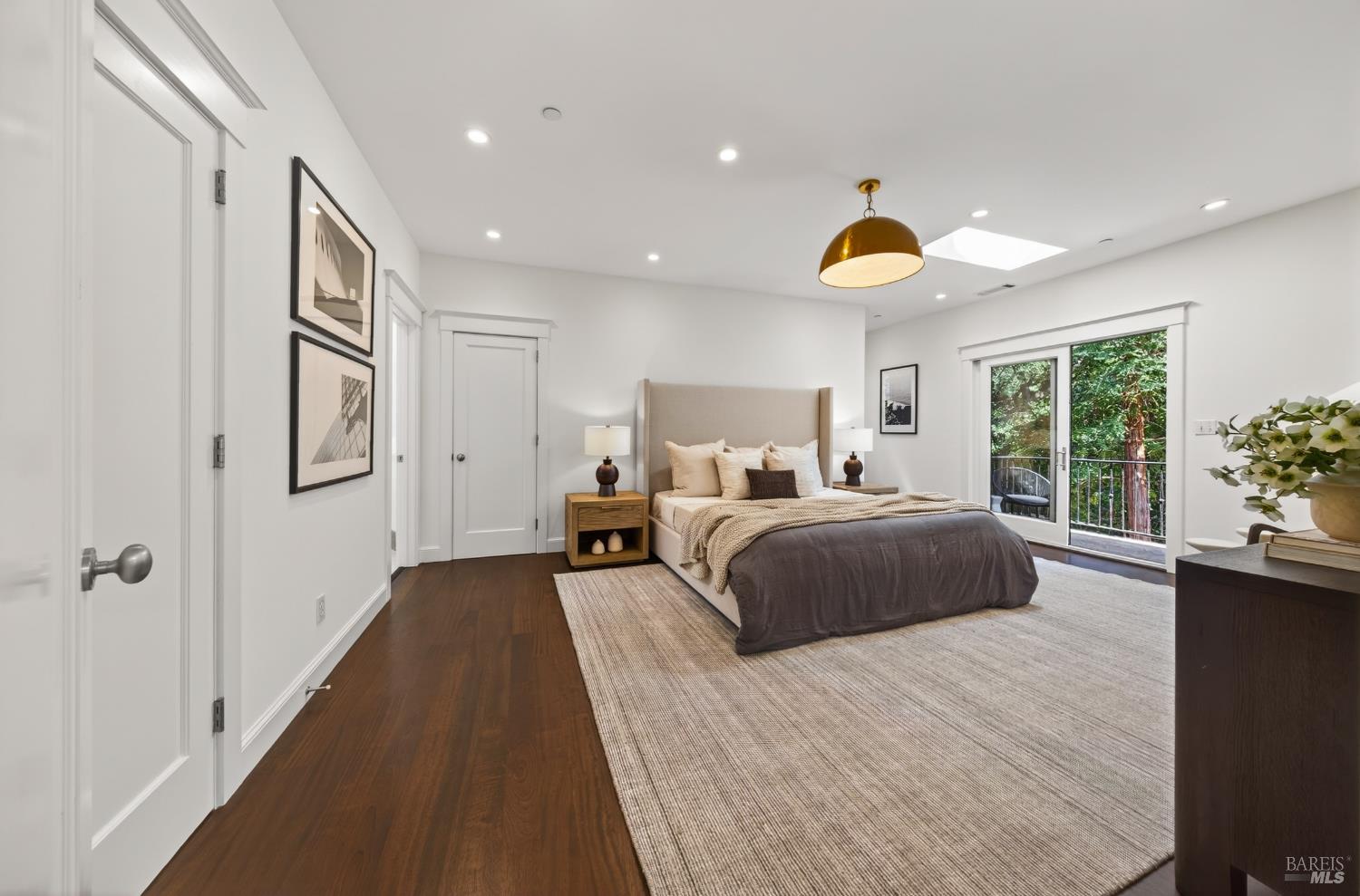 14 Sunny Oaks Drive