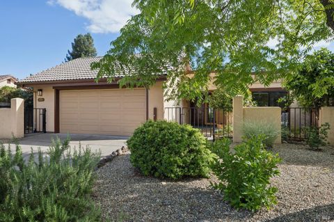Photo of 435 La Quinta Lane, Sonoma, CA 95476 (MLS # 326031736)