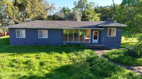 Photo of 993 Champion Lane, Deer Park, CA 94576 (MLS # 326023369)