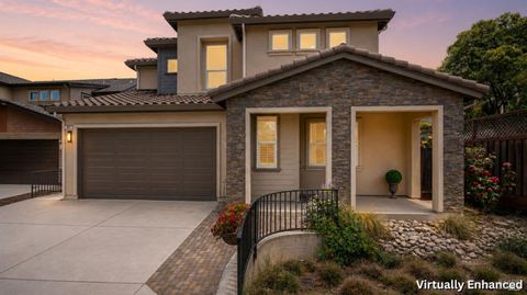 Photo of 86 Black Walnut Lane, Napa, CA 94559 (MLS # 326057276)