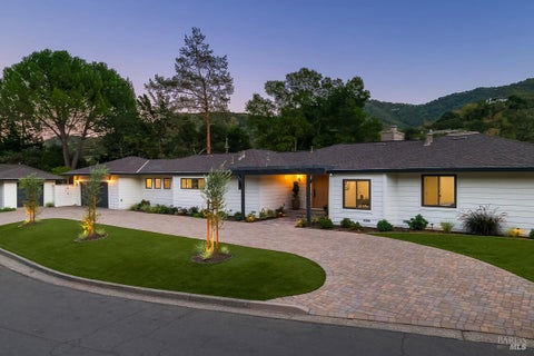 Photo of 23 Prestwick Court, Novato, CA 94949 (MLS # 326084580)