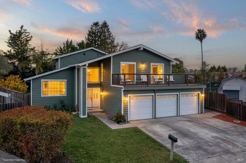 Photo of 4491 Filbert Court, Rohnert Park, CA 94928 (MLS # 326028409)