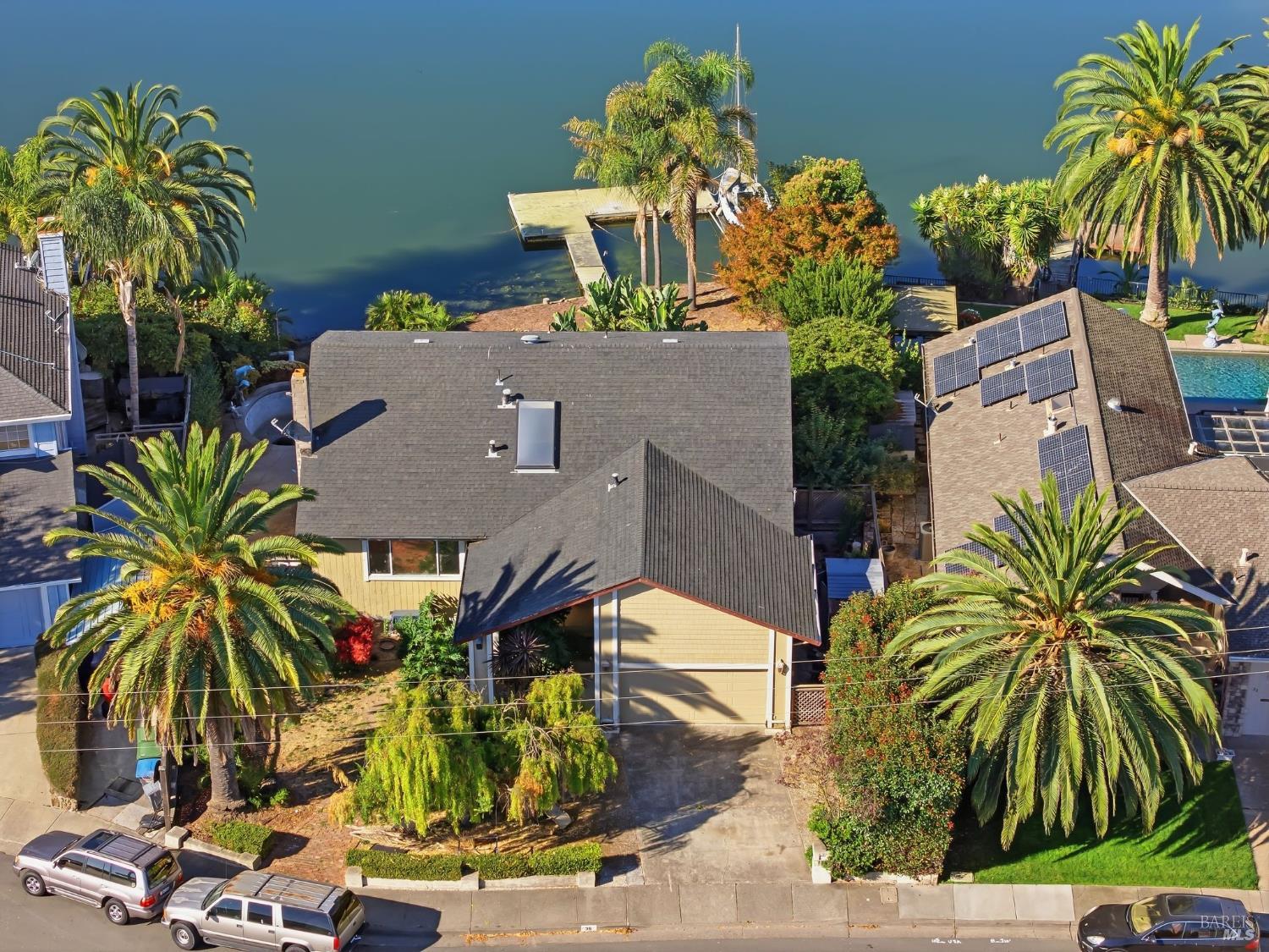 36 Del Oro Lagoon