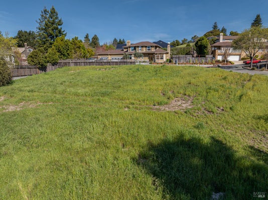 12 DORENFELD CT, PETALUMA, CA 94952 - Image 9b41aa467f6c4d3d82cc4372f9b7e738/140963441