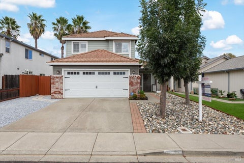 Photo of 865 Turquoise Street, Vacaville, CA 95687 (MLS # 326074495)