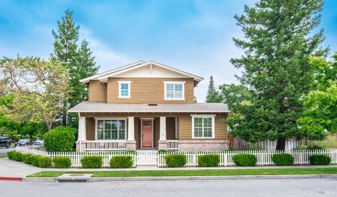 Photo of 920 2nd Street E, Sonoma, CA 95476 (MLS # 326045501)