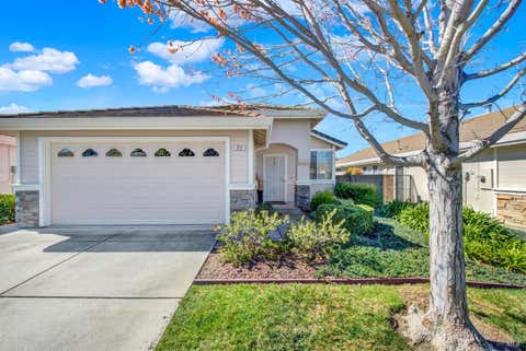 Photo of 313 Trellis Lane, Vacaville, CA 95687 (MLS # 326007338)
