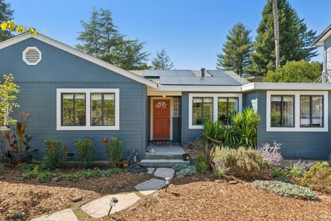 Photo of 410 Maple Street, Mill Valley, CA 94941 (MLS # 326073149)
