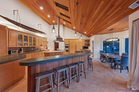 Photo of 801 Samantha Court, Healdsburg, CA 95448 (MLS # 326016409)