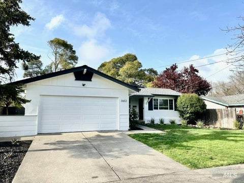 Photo of 3602 Idlewild Avenue, Napa, CA 94558 (MLS # 326071667)