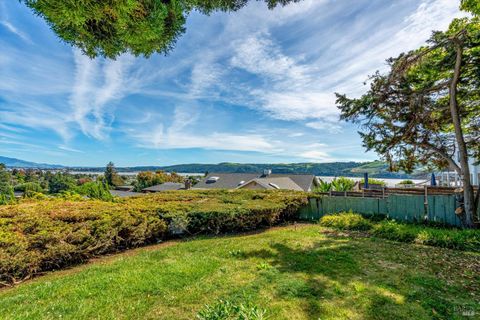 Photo of 370 W M Street, Benicia, CA 94510 (MLS # 326025509)