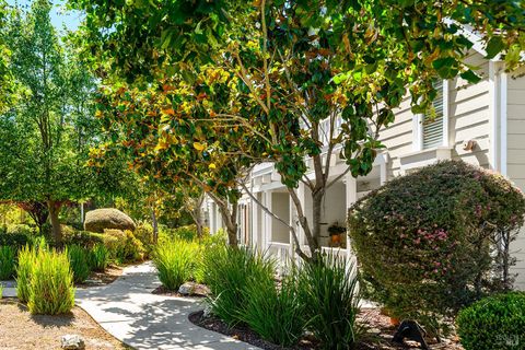 Photo of 26 Mather Court, Novato, CA 94949 (MLS # 326060087)