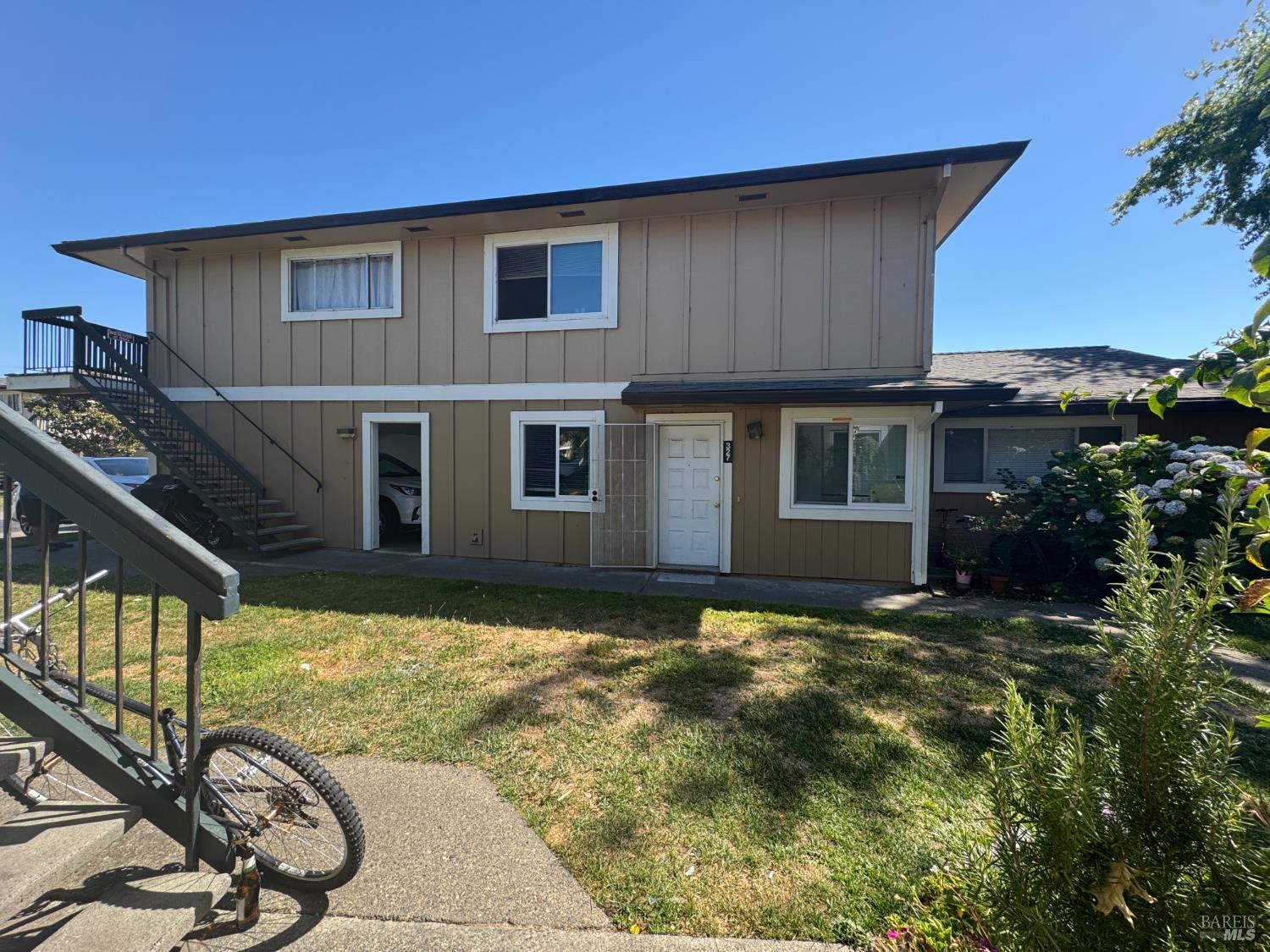 327 Bahia Lane