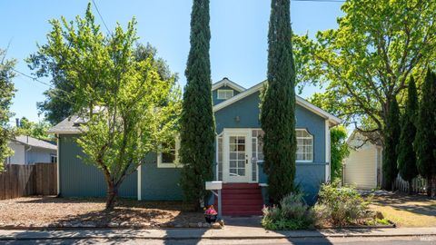 Photo of 1160 Carr Avenue, Santa Rosa, CA 95404 (MLS # 326021463)