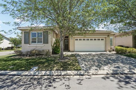 Photo of 804 Livingston Place, Rio Vista, CA 94571 (MLS # 326039655)