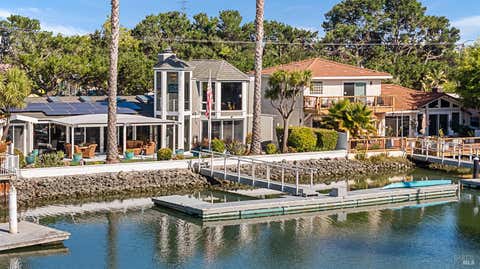 Photo of 15 Sorrento Way, San Rafael, CA 94901 (MLS # 326048263)