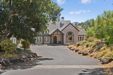 Photo of 3519 Hanover Place, Santa Rosa, CA 95404 (MLS # 326061428)