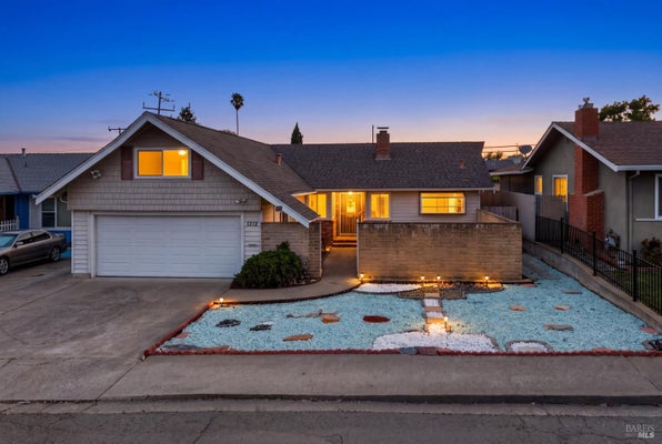 1312 VALLE VISTA AVE, VALLEJO, CA 94589 - Image a2eaea11d872687407cc2aebf5e985aa/1297145943