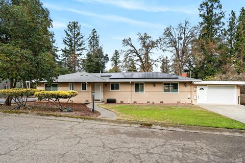 Photo of 1580 Glenwood Drive, Ukiah, CA 95482 (MLS # 326010971)