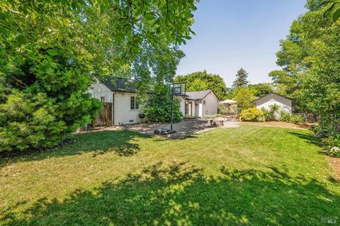 Photo of 1080 Solano Avenue, Sonoma, CA 95476 (MLS # 326041354)