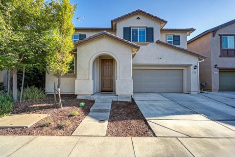 Photo of 649 Lincolnshire Circle, Lincoln, CA 95648 (MLS # 226118493)