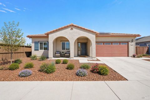 Photo of 1780 Honeysuckle Way, Dixon, CA 95620 (MLS # 326031654)