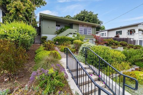 Photo of 1615 Sacramento Street, Vallejo, CA 94590 (MLS # 326038493)