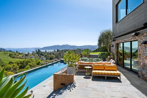 Photo of 8 Mariposa Court, Tiburon, CA 94920 (MLS # 326023913)