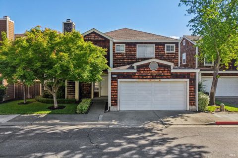 Photo of 2633 Spring Oaks Drive, Santa Rosa, CA 95405 (MLS # 326031507)