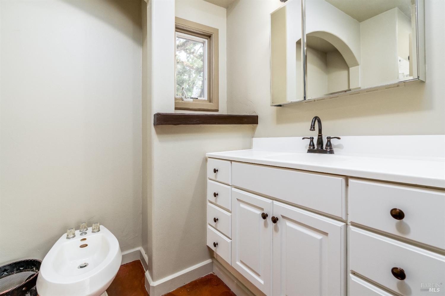 Ukiah, California, 95482, United States, 3 Bedrooms Bedrooms, ,3 BathroomsBathrooms,Residential,Active,2019494