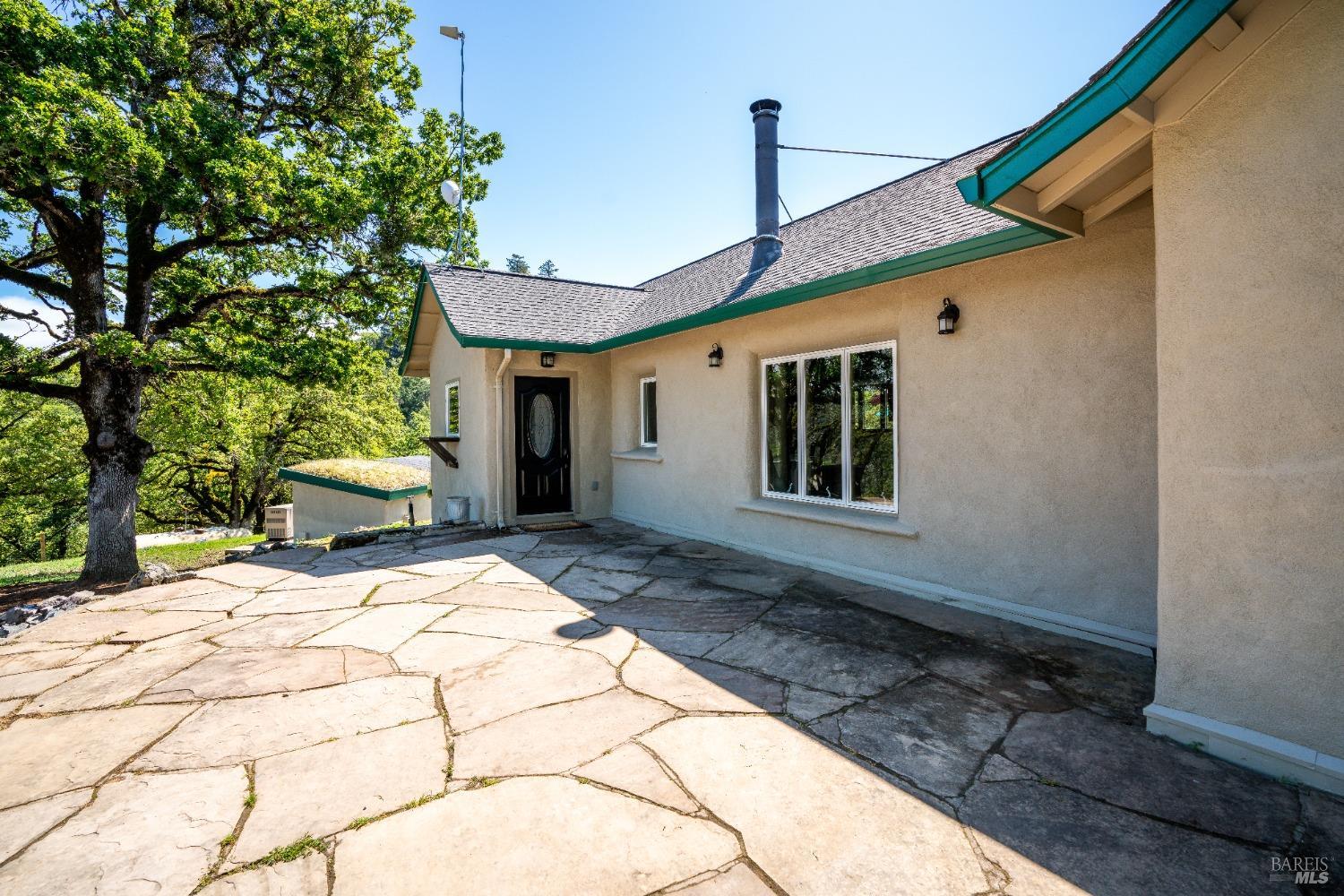Ukiah, California, 95482, United States, 3 Bedrooms Bedrooms, ,3 BathroomsBathrooms,Residential,Active,2019494