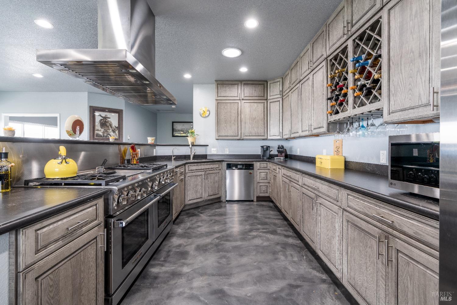 Ukiah, California, 95482, United States, 3 Bedrooms Bedrooms, ,3 BathroomsBathrooms,Residential,Active,2019494
