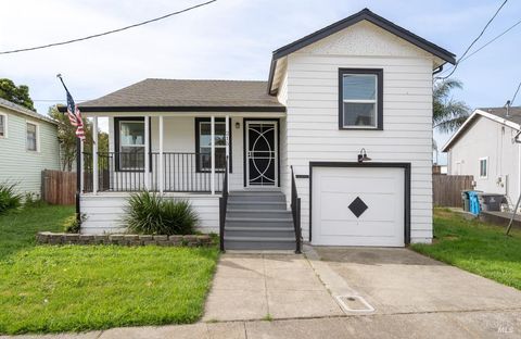 Photo of 215 Hampshire Street, Vallejo, CA 94590 (MLS # 326026267)