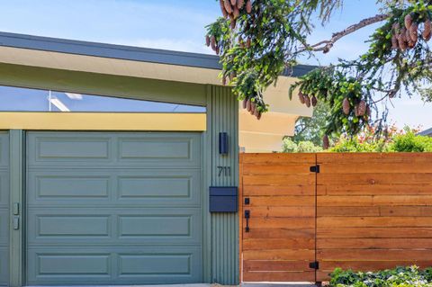 Photo of 711 Del Ganado Road, San Rafael, CA 94903 (MLS # 326031433)