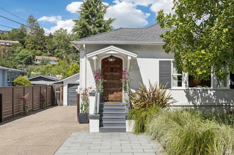 Photo of 204 Greenfield Avenue, San Rafael, CA 94901 (MLS # 326031382)