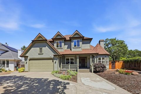 Photo of 218 Grove Street, Windsor, CA 95492 (MLS # 326031588)