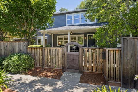Photo of 3 Agatha Court, San Anselmo, CA 94960 (MLS # 326060095)