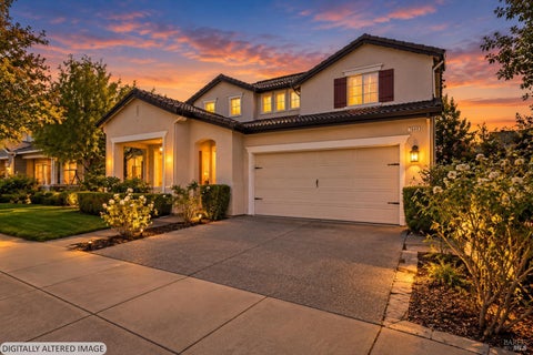 Photo of 7648 12th Hole Drive, Windsor, CA 95492 (MLS # 326084602)