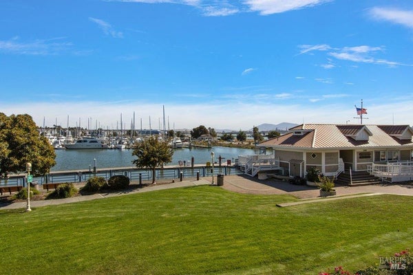 250 E 2ND ST, BENICIA, CA 94510 - Image a9b185576ba2a51efd6440fa6fb5c120/906019642