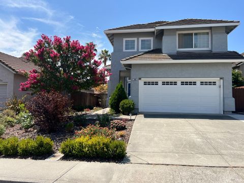 Photo of 406 Rolling Oak Drive, Vacaville, CA 95688 (MLS # 326023665)