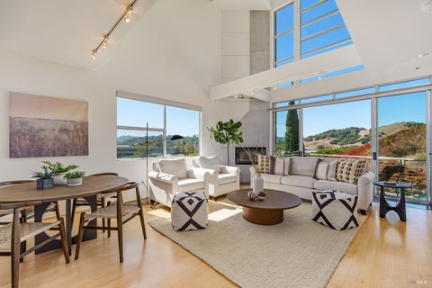 Photo of 50 Cresta Drive #1, San Rafael, CA 94903 (MLS # 326082899)