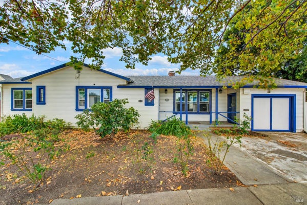 518 STARR AVE, VALLEJO, CA 94590 - Image acb32a93e9cc3e1a4ffb8263ffd89f7f/1091400350