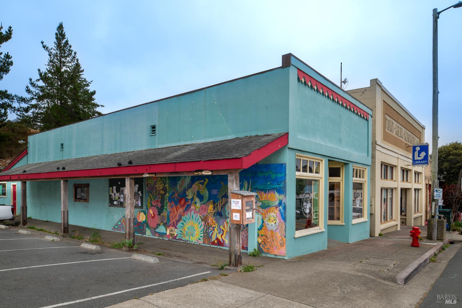 235 Main St, Point Arena, CA 95468