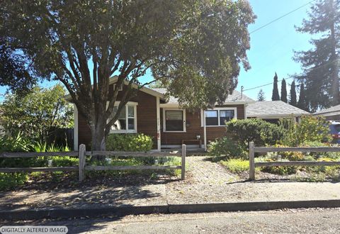 Photo of 930 Georgia Street, Santa Rosa, CA 95404 (MLS # 326026708)